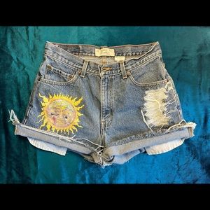 Custom handmade Sublime vintage Levi Strauss Signature high wasted shorts